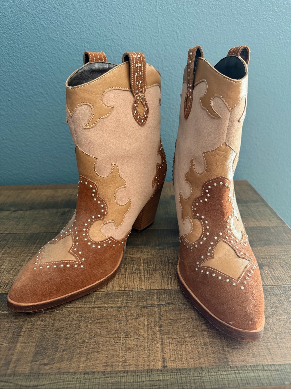 Idyllwind Two-Tone Brown & Cream Western Ankle Boots